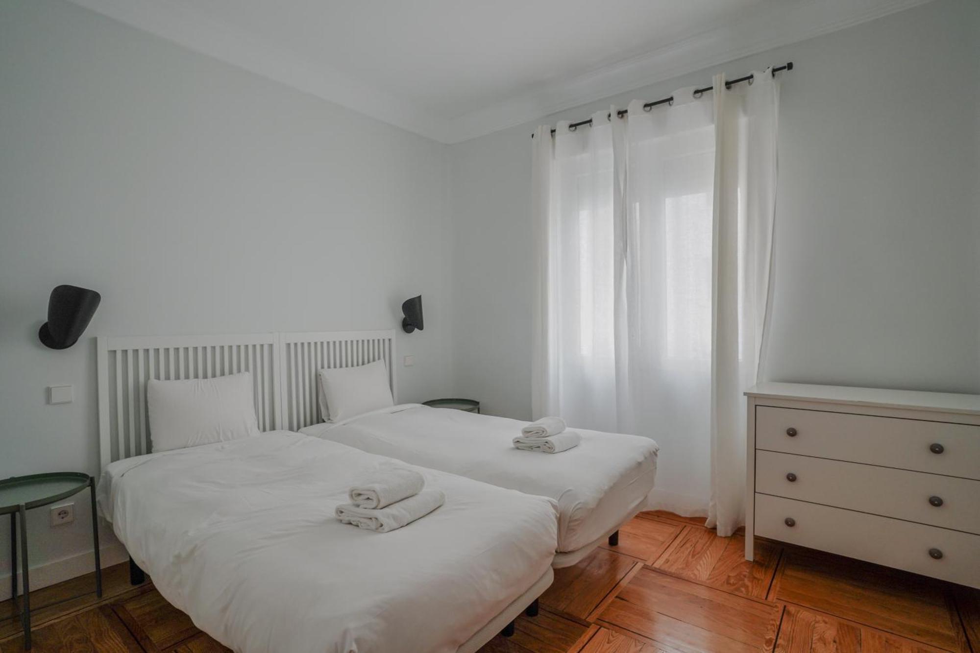 Apartment Modern Spacious-3 Bedrooms 2 Bathrooms-retiro *